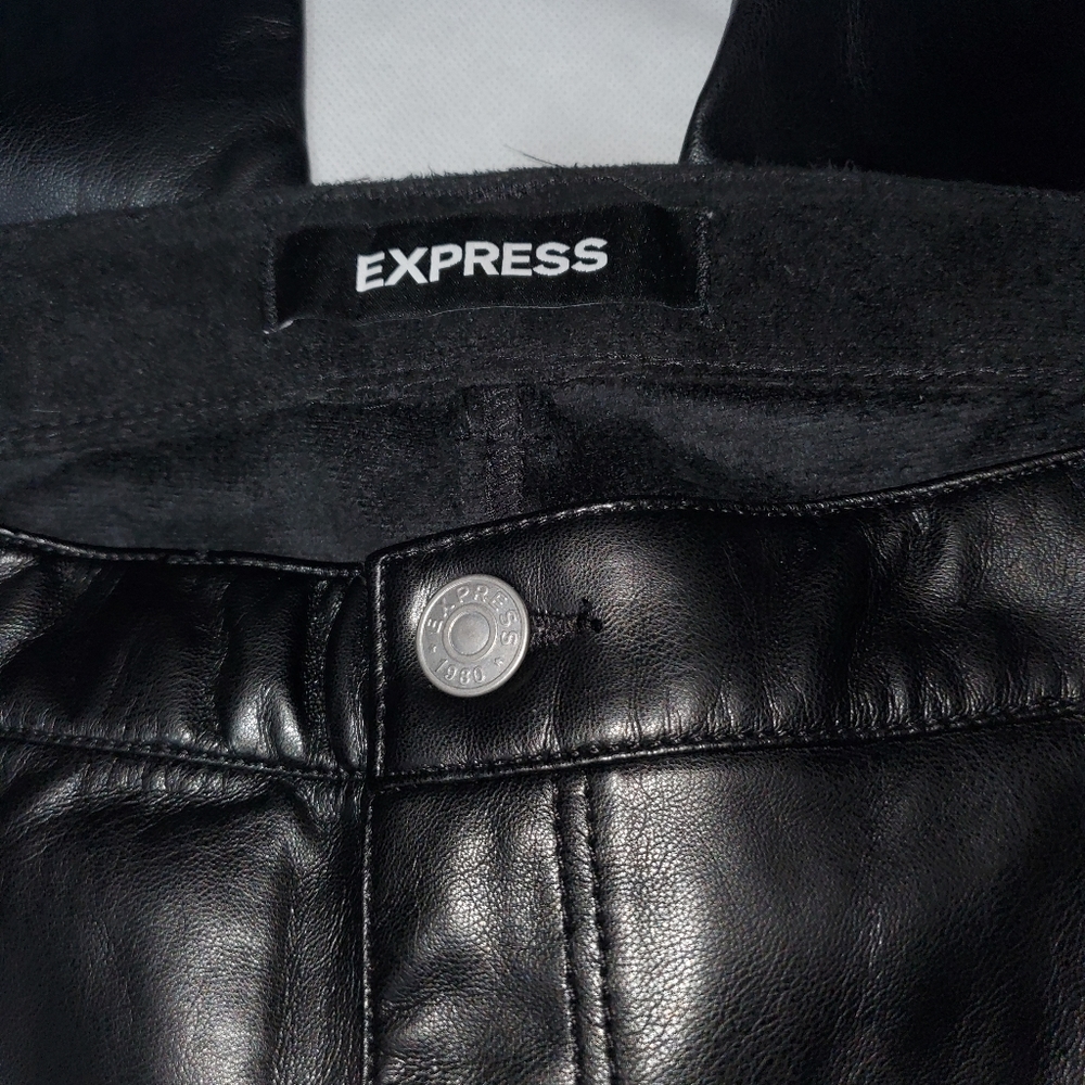 Express - faux leather pants 18R
